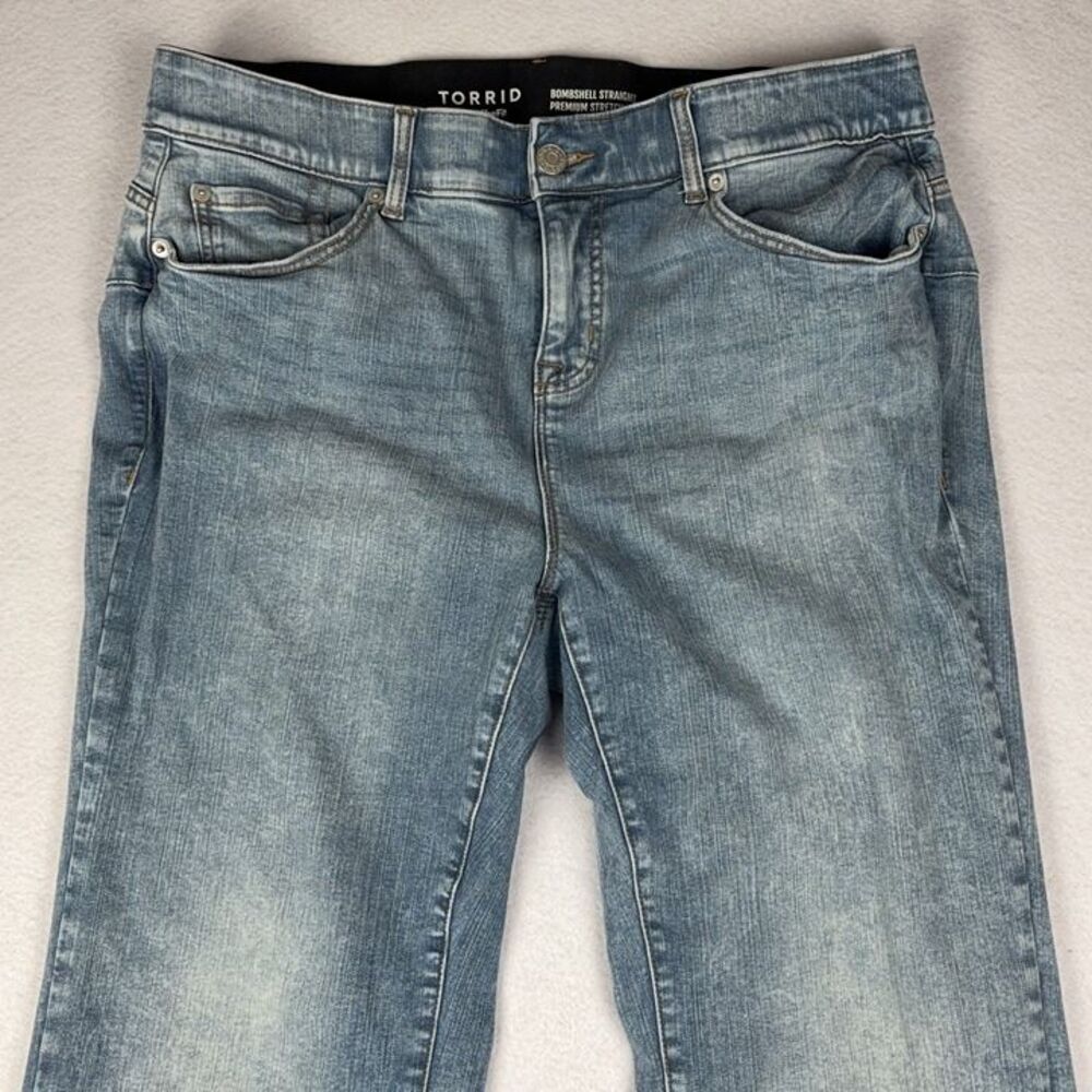 Torrid Bombshell Straight Jeans Women's 38x27 Blue Premium Stretch Mom High Rise - Picture 3 of 10